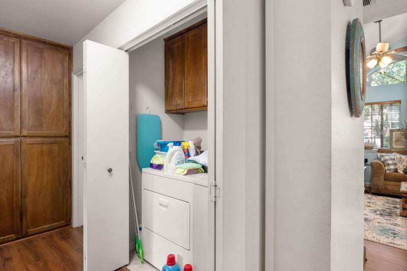 Laundry-Closet