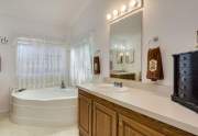 Large-master-bath-with-tub