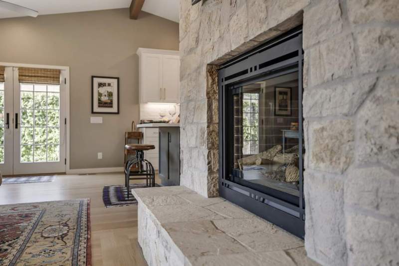 Incredible-fireplace-hearth