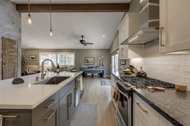 Kitchen-opens-to-the-rest-of-living-area